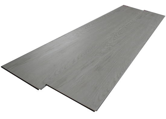 2mmの厚さの100%の防水容易な維持に床を張る自己接着ビニールの板